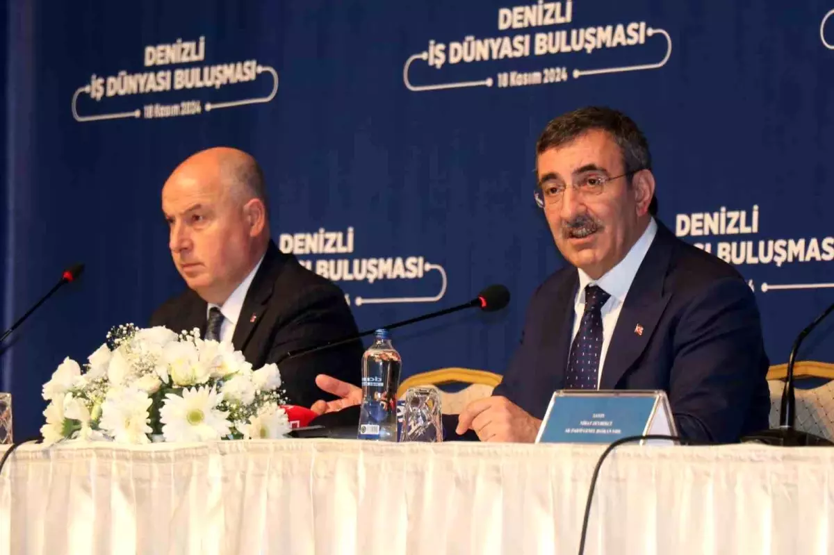 Cumhurbaşkanı Yardımcısı Yılmaz: “Üç kredi kuruluşunun iki kademe not artırdığı tek ülke Türkiye”